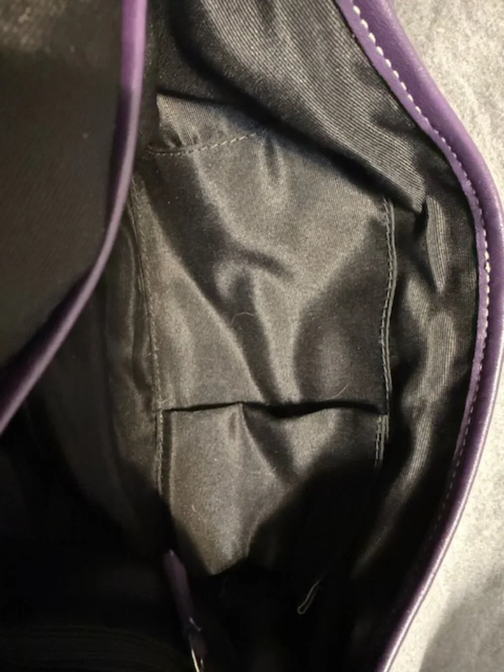 COACH purse - gorgeous and in excellent condition! - Picture 4 of 16